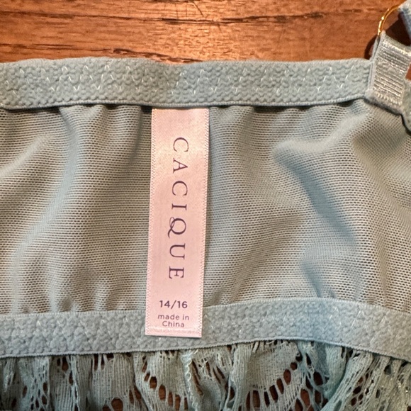 NWOT Cacique Lace Chemise in Soft Blue Size 14/16 - Picture 2 of 2